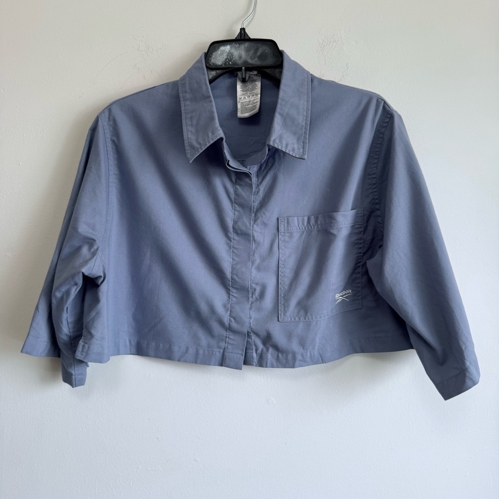 Reebok Cropped Button Down Shirt Women’s Periwinkle Blue Utility Gorpcore Y2K M - Picture 2 of 7